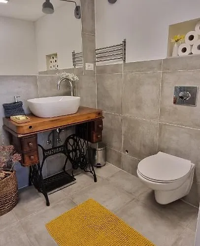 Apartment Casa 39 *